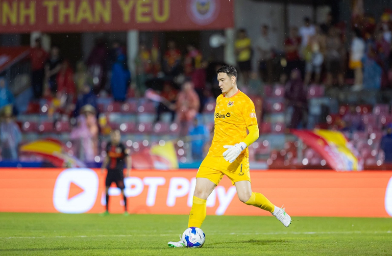 danh-bai-nam-dinh-hlv-ninh-binh-khen-nuc-no-van-lam